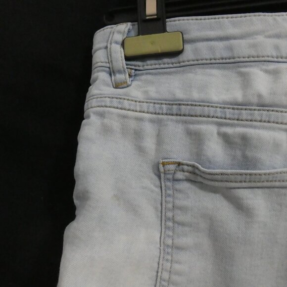Unbranded | 14.5 inch waist measured | Faded Blue Denim Jean Shorts - Picture 9 of 16